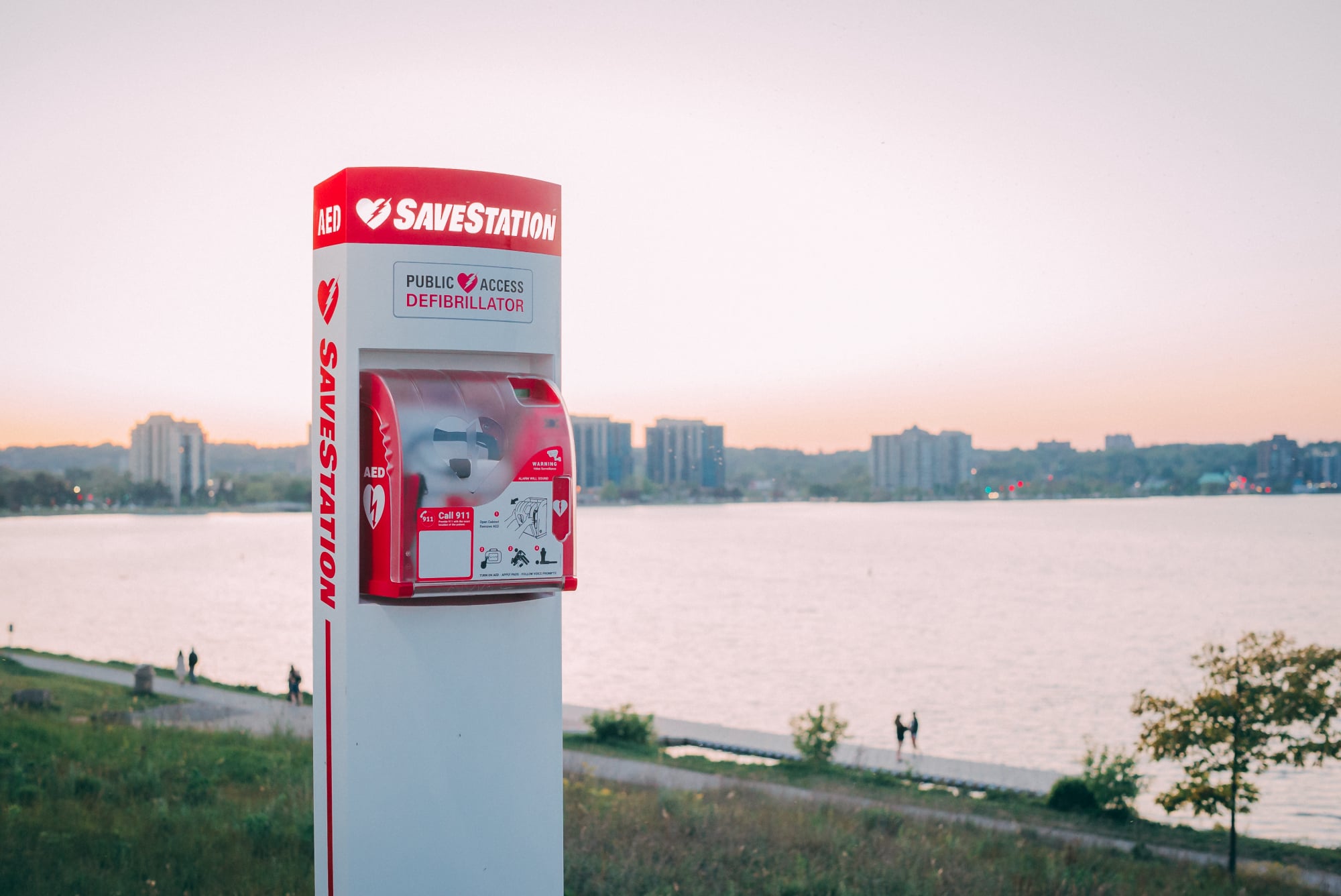 SaveStation AED Cabinet – Official NY Distributor